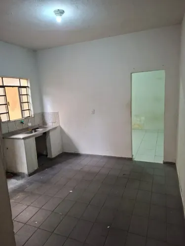 Casa para Locação 1 quarto, cozinha, banheiro e Lavanderia em Taboão - Diadema - SP