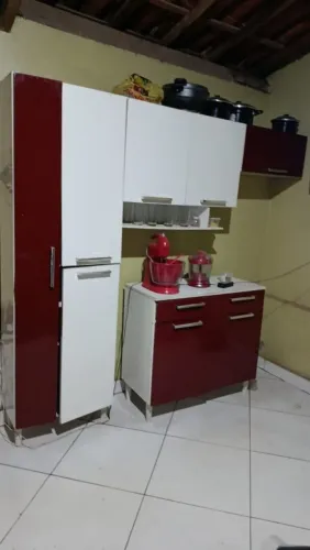 ARMÁRIO DE COZINHA