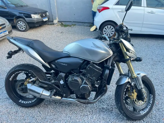 ? HORNET 600?