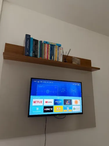 Smart TV LED 32" Panasonic (Wi-Fi e Bluetooth) - Excelente Estado!