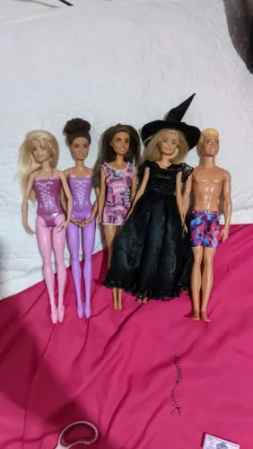 Bonecas barbie usadas