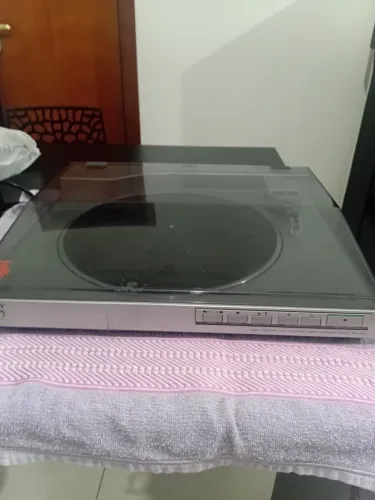 Toca discos Sony linear com agulha 110 220 volt direct drive