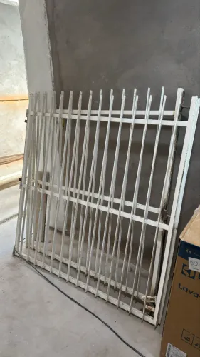2 Portões de Ferro 1,50x1,55 cada
