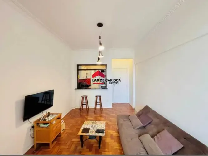Apartamento sala e quarto com dependência / 60m² / Vista livre / Copacabana.