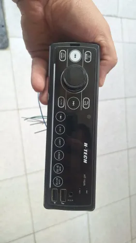 Rádio automotivo com Bluetooth