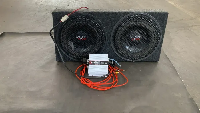 Amplificador + caixa com 2 sub