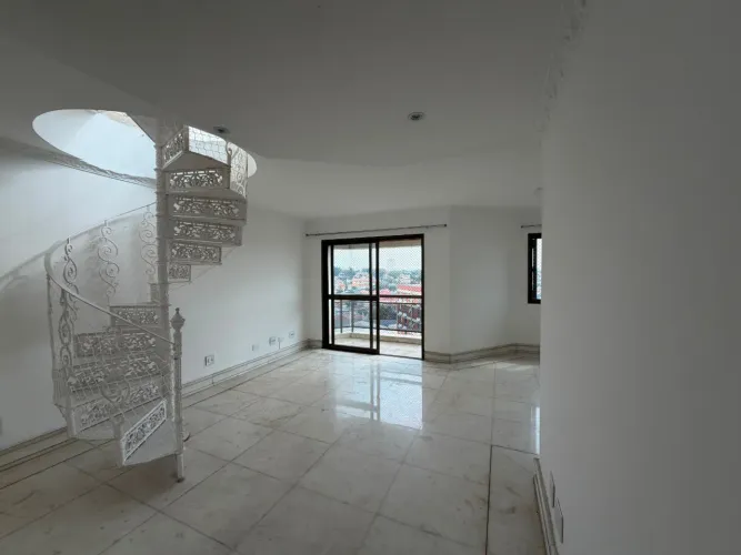 Cobertura para venda e locação em Saúde com 2 quartos, sendo 2 suítes, 200m²