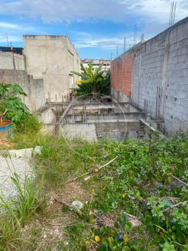 Terreno à venda no Jardim São Judas Tadeu na região da Estação Varginha (Trem CPTM)