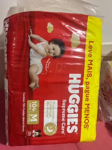 Fraldas Huggies M