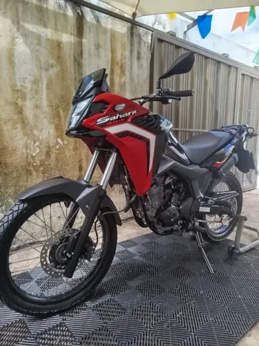 VENDO MOTO SAHARA RALLY