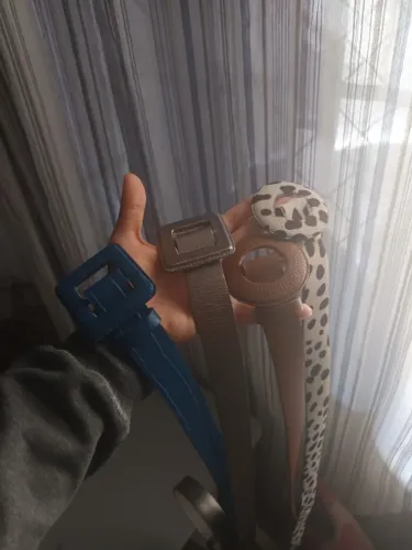 Cintos em couro de boi