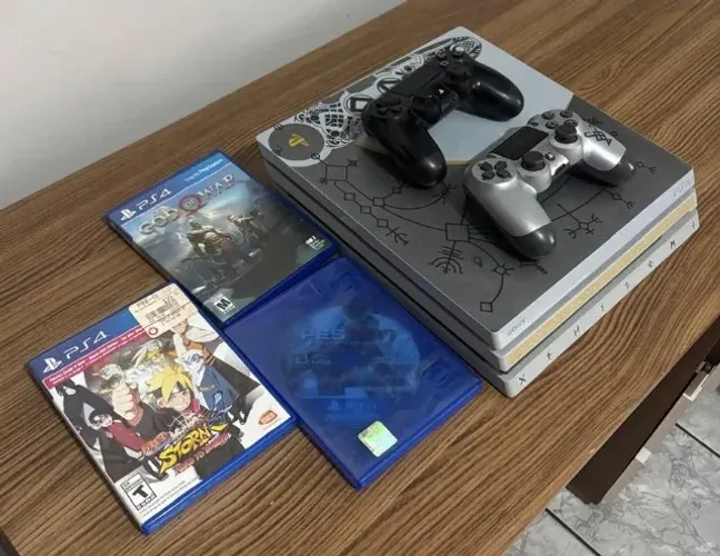 Playstation 4 PRO 1 TB - Edição Limitada: God of War