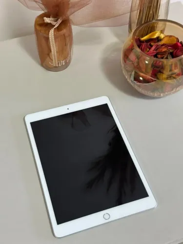 iPad 7ª Geração 32GB + Acessórios