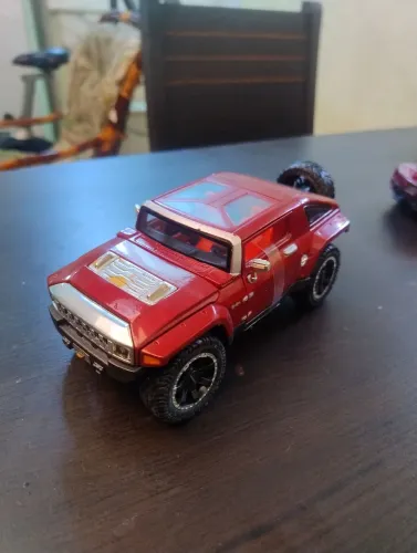 Miniatura Hummer, Maisto1:24