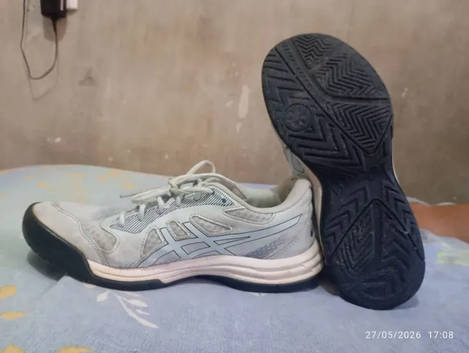 Tenis volei Asics Upcourt 5
