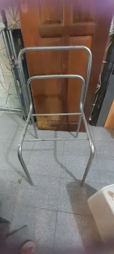 CADEIRA DE FERRO