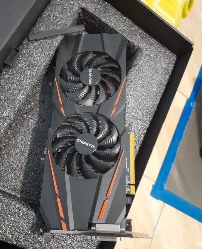 Placa de vídeo Gigabyte 1060 6GB