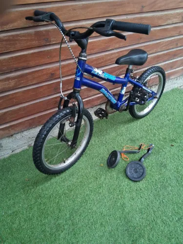 Bicicleta aro 16 menino ac rodinhas