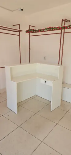 Vendo 4 arraras de loja mas 2 balcão
