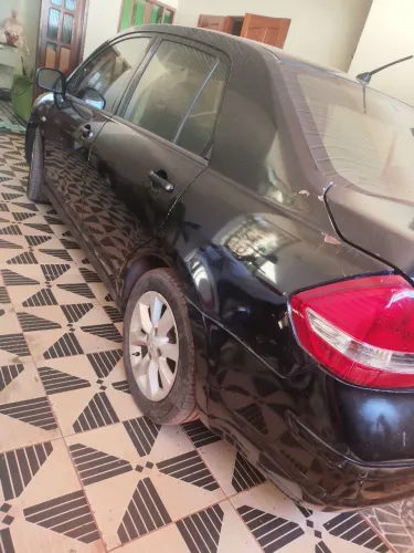 Nissan Tiida Sedan 1.8 16V Flex Fuel 4P 2012