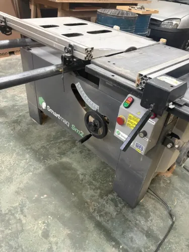 Esquadrejadeira SM2 Industrial | Alta Precisão para Marcenaria