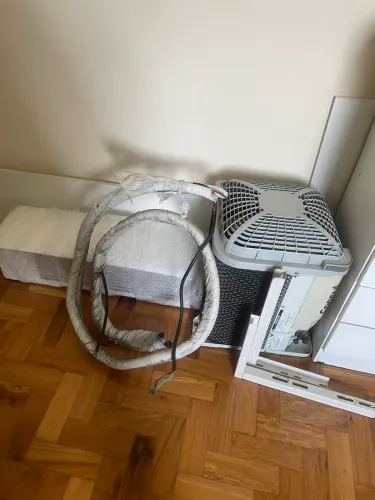 Ar Condicionado Split Consul Hi Wall 9000 BTUs Frio CBN09CBBNA - 220V