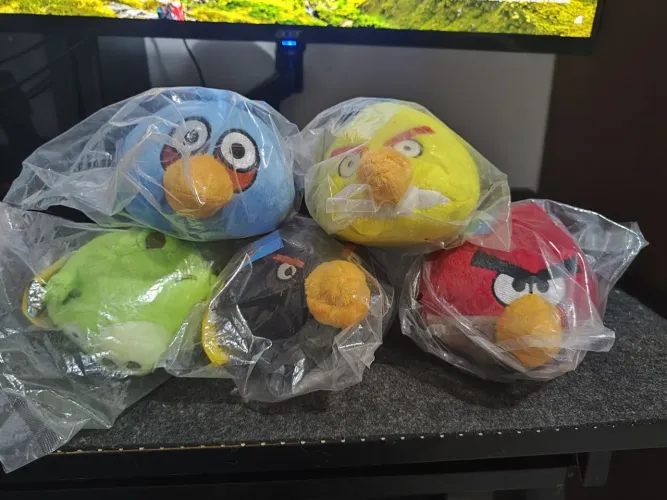Pelúcias angry birds PepsiCo elma chips completa
