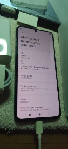 Xiaomi 12 T pro 256 gigas e 8 de RAM carregamento super rápido 120w Excelente estado