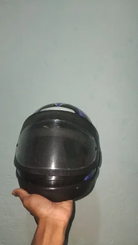 Capacete usando