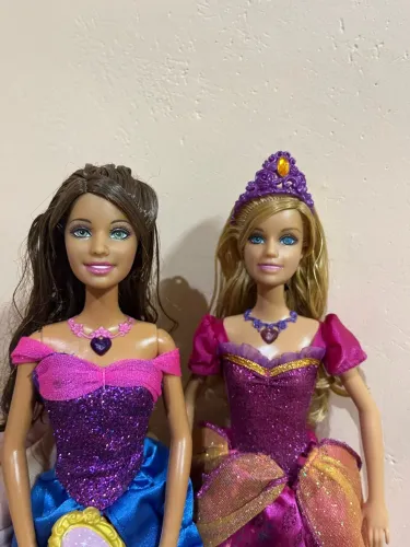 Alexa e liana barbie castelo de diamante