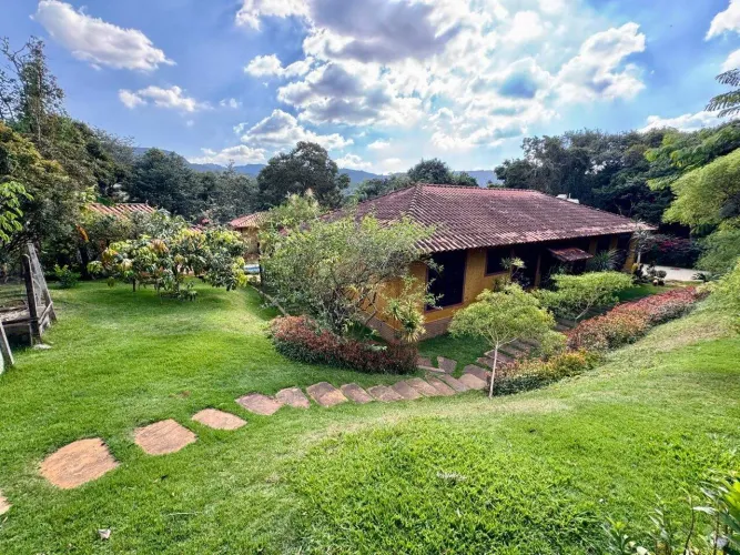 Casa em Condomínio à venda em Nova Lima (Bairro Pasárgada)