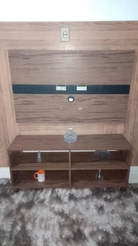 Rack e painel de TV