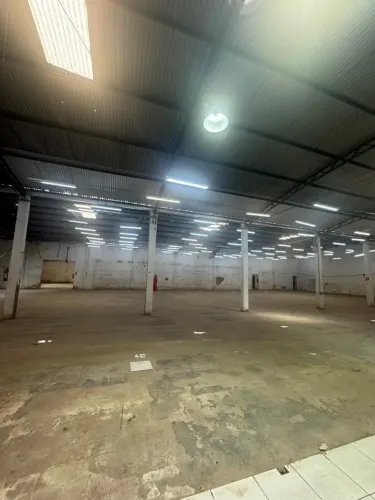 GALPAO COMERCIAL LOCAÇAO OTIMA LOCALIZAÇAO DESPRAIADO