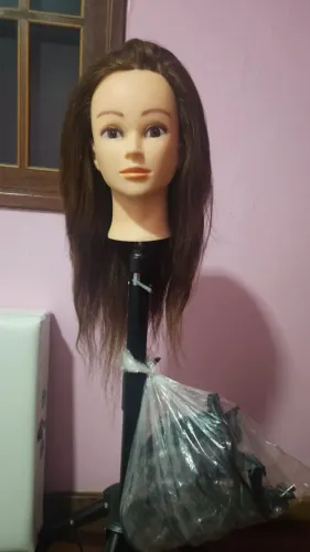 Boneca para penteado profissional 