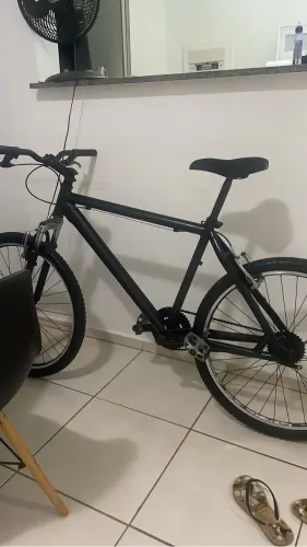 Bicicleta nova de alumínio