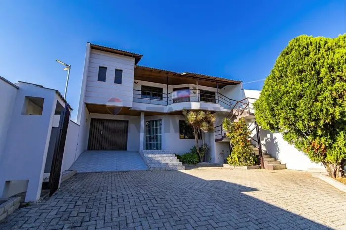 Aluguel de Casa Comercial no Uberaba