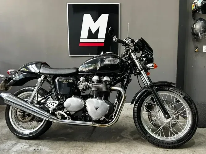 TRIUMPH THRUXTON 2014 25.000km - Moto revisada - Baixa km - Pastilha novas
