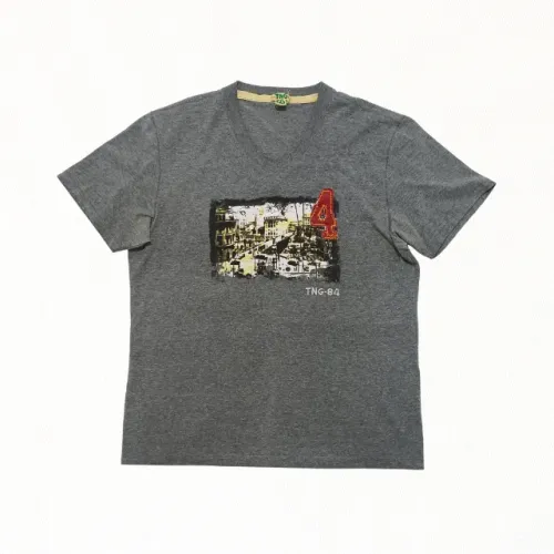 Camiseta TNG 84