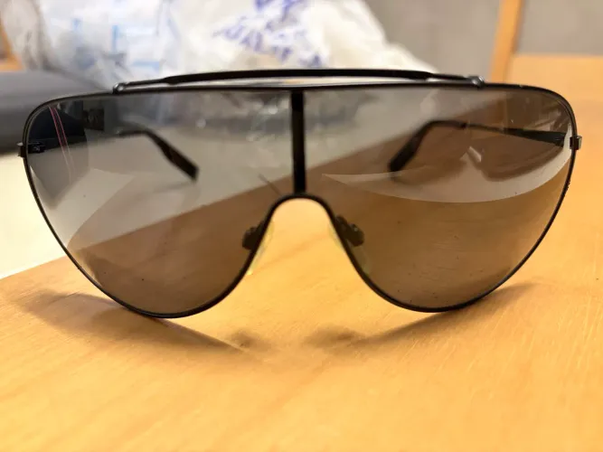 Óculos de sol Tommy Hilfiger
