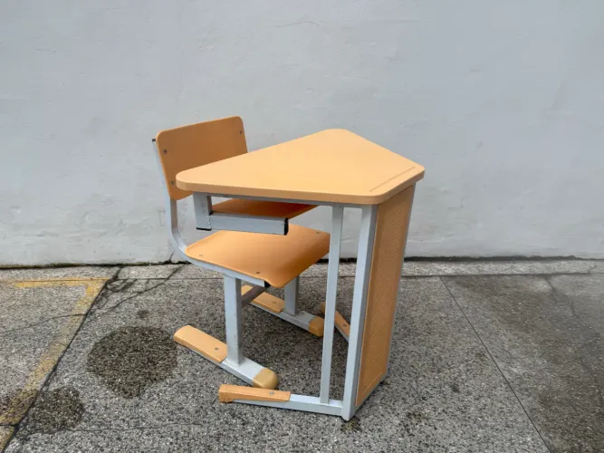 Kit Mesa e Cadeira Escolar Infantil Desk Laranja