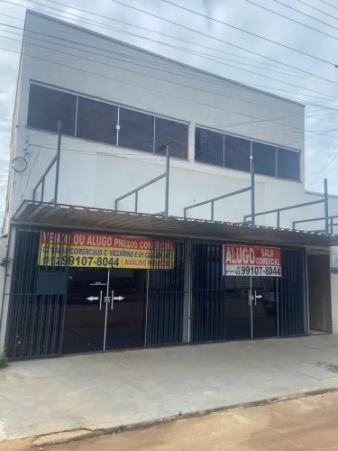 Alugo Salas Comerciais na Avenida São Domingos