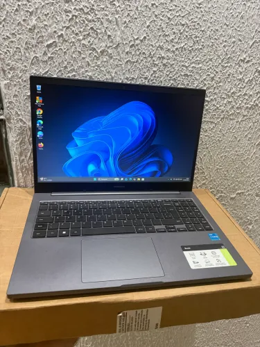Notebook Samsung i3 11th gen, 8gb ddr4, Ssd Nvme 256gb, hd 1tb (Aceito Cartão)