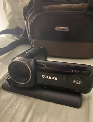 Canon VIXIA HF R50 Full HD - Impecável na Bolsa c/ Acessórios Lacrados