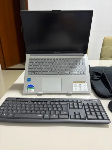 Notebook ASUS Vivobook Go 15 - Intel Core i3 N305 | 4GB RAM | SSD 256GB | Tela 15.6" Full