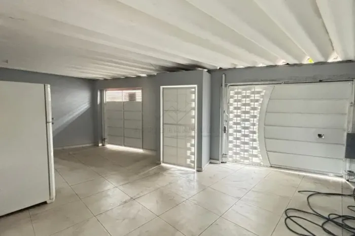 Casa com 02 dormitórios para venda e locação, 162m² no Parque Oratório - Santo André/SP