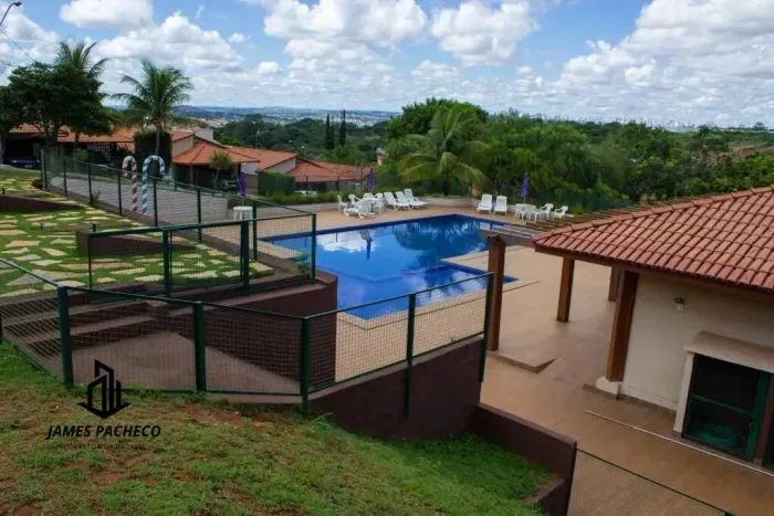 Excelente Casa à Venda no Sítio de Recreio Ipês Goiânia