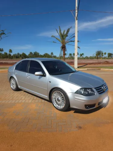 Volkswagen Bora 2.0/ 2.0 Flex 8V Aut. 2010