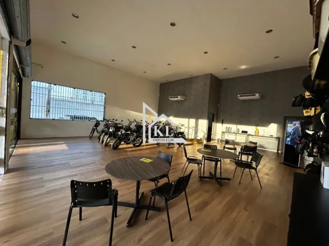 Grande Oportunidade - Ponto Comercial - 268M2 - Esquina Av Salgado Filho