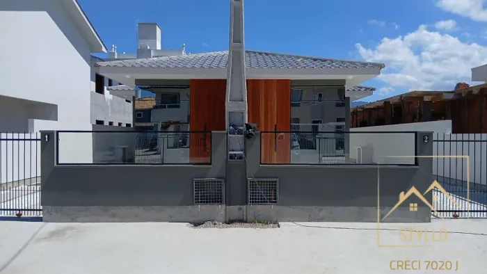 Casa com 3 dormitórios a venda 70,00 m² por R$ 545.000 - Nova Palhoça
