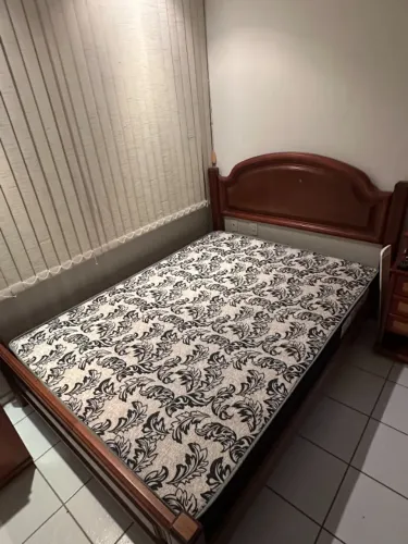 Cama de casal com colchão